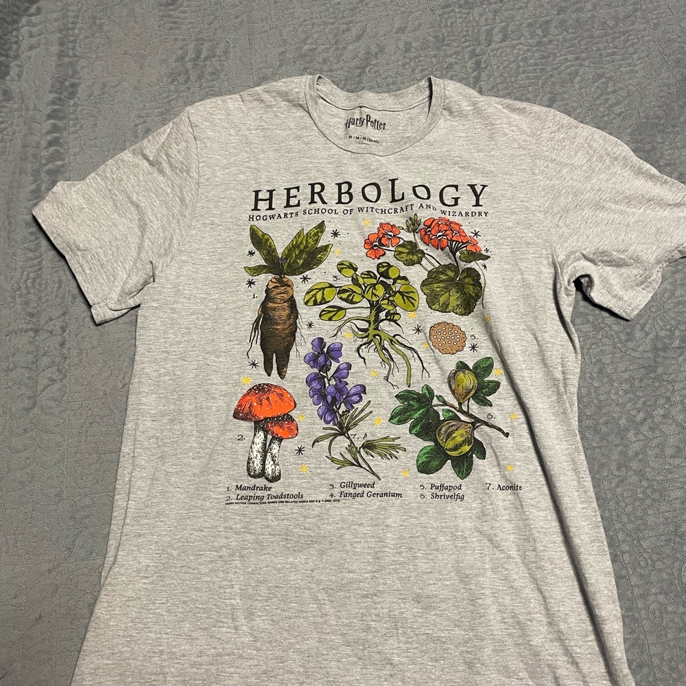 Harry Potter Herbology Graphic Tee - Light Gray